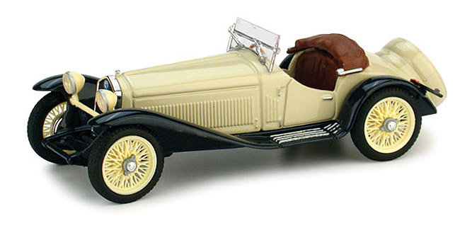 1931 Alfa Romeo 2300, Convertible top down, cream
