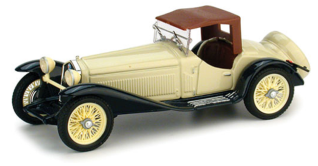 1931 Alfa Romeo 2300, top up, cream