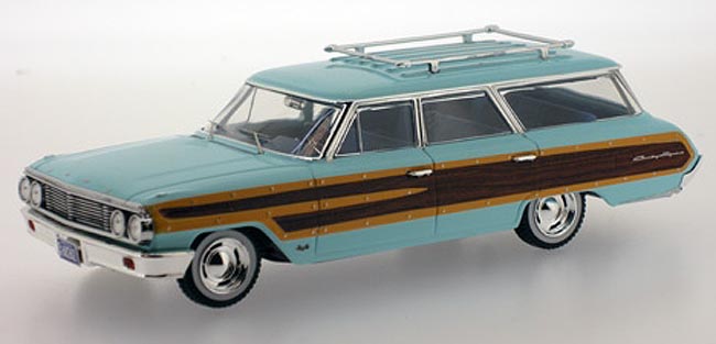 1964 Ford Country Squire, light blue