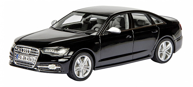 Audi S6. brillantschwarz