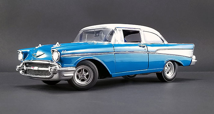 1957 Chevrolet Bel Air Hot Rod, Harbor blue w/ white Top