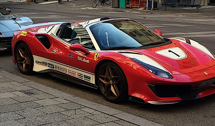 Ferrari 488 Pista Spider Lauda Special Version P18162la
