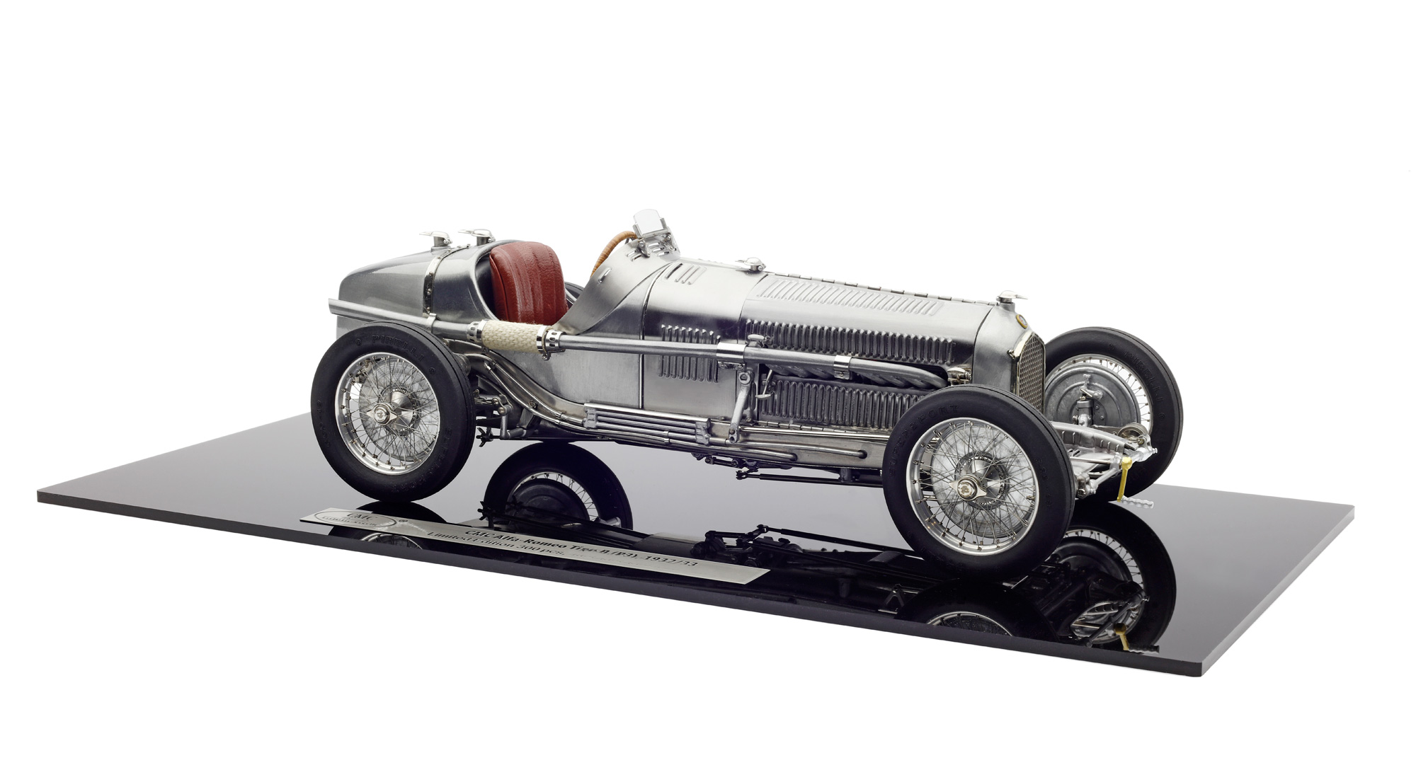 Alfa Romeo P3 Clear Finish L/E 600 includes display case