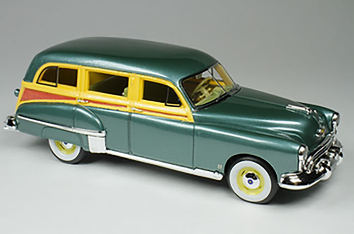 1949 Oldsmobile 88 Station Wagon, alpine green