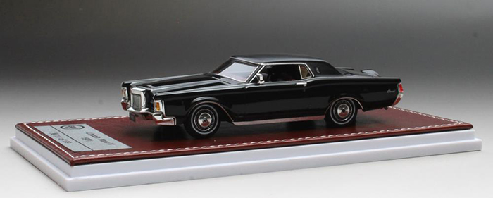 1971 Lincoln Continental Mark III, black