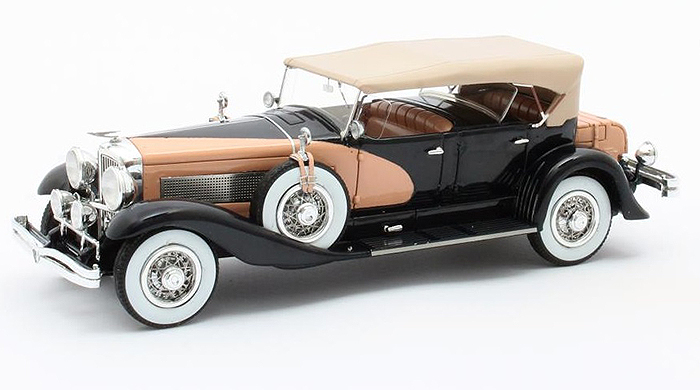 1935 Duesenberg SJ J-562-2592 Dual Cowl Phaeton, closed
