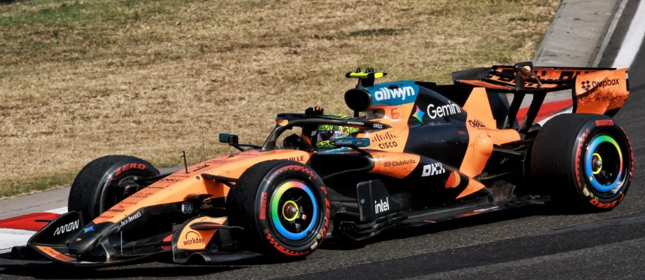 2026 McLaren F1 Win Zandvoort Gp Lando Norris w/figurine and pit board and trophy