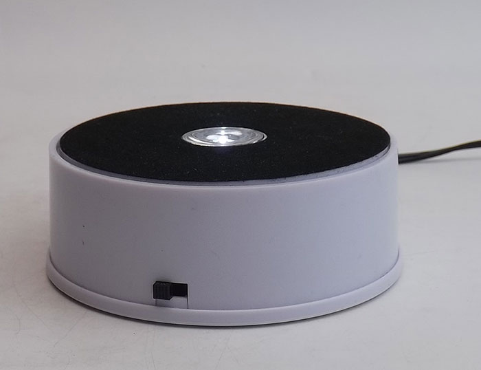 Small Turntable w/LED light white