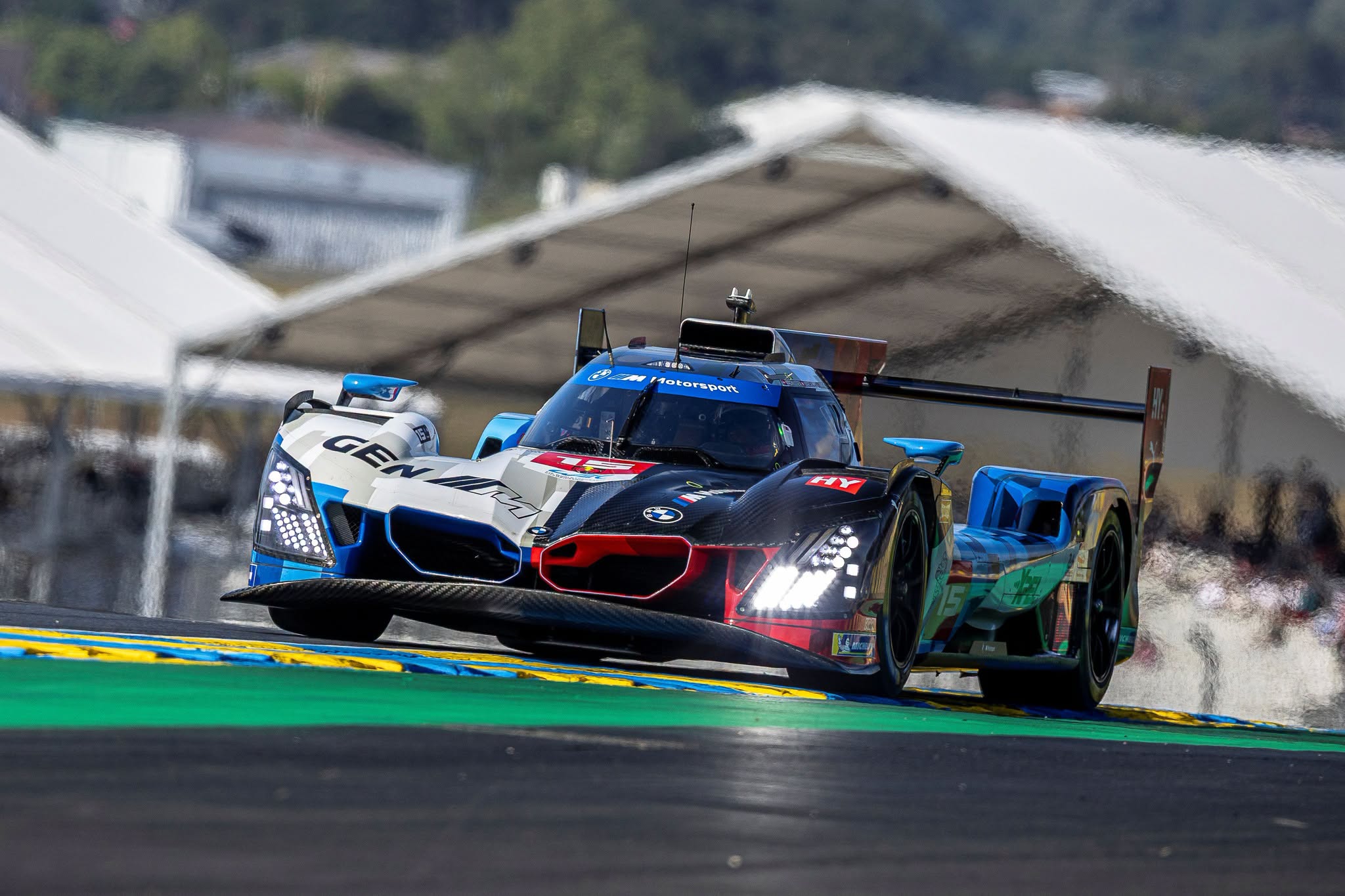 2026 BMW M Hybrid LeMans Magnussen/Marciello/Vanthoor