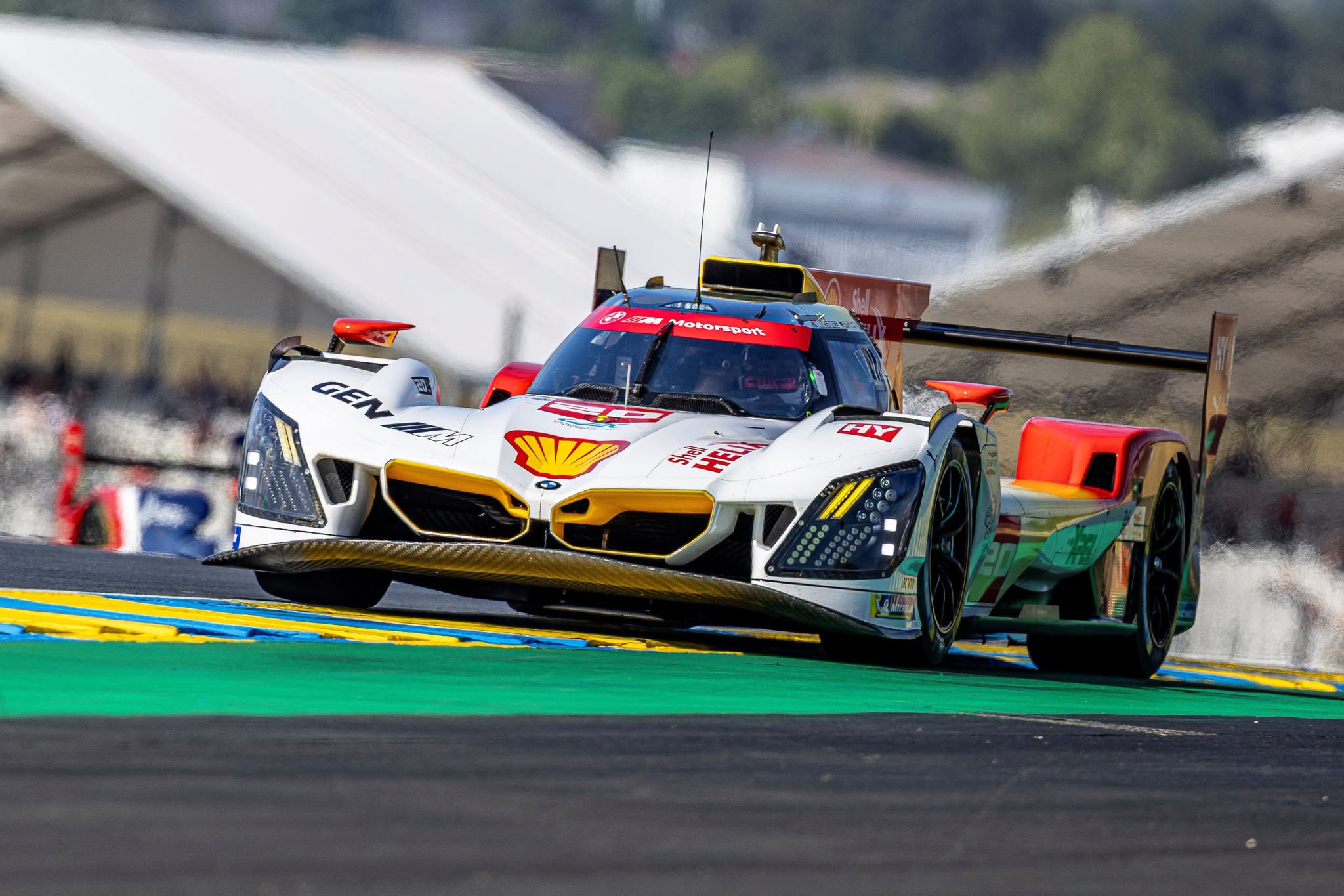 2026 BMW M Hybrid 2nd LeMans Ffrijns/Rast/Van de Linede