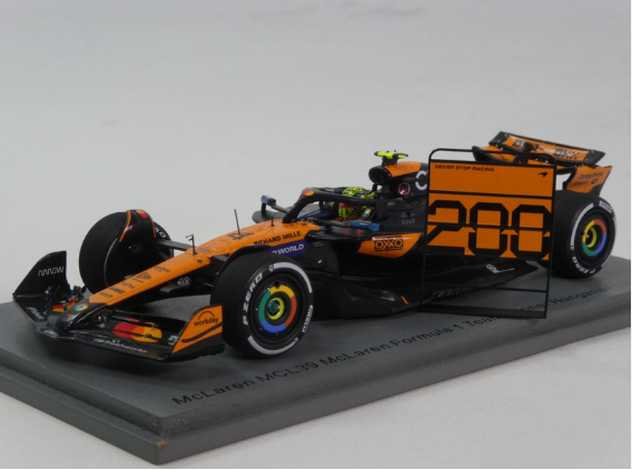 2025 McLaren MCL39 F1 Wir Hungarian GP Lando Norris McLaren 200GP wins w/pit board