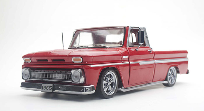 1965 Chevy C10 Styleside PickUp LowRider, red