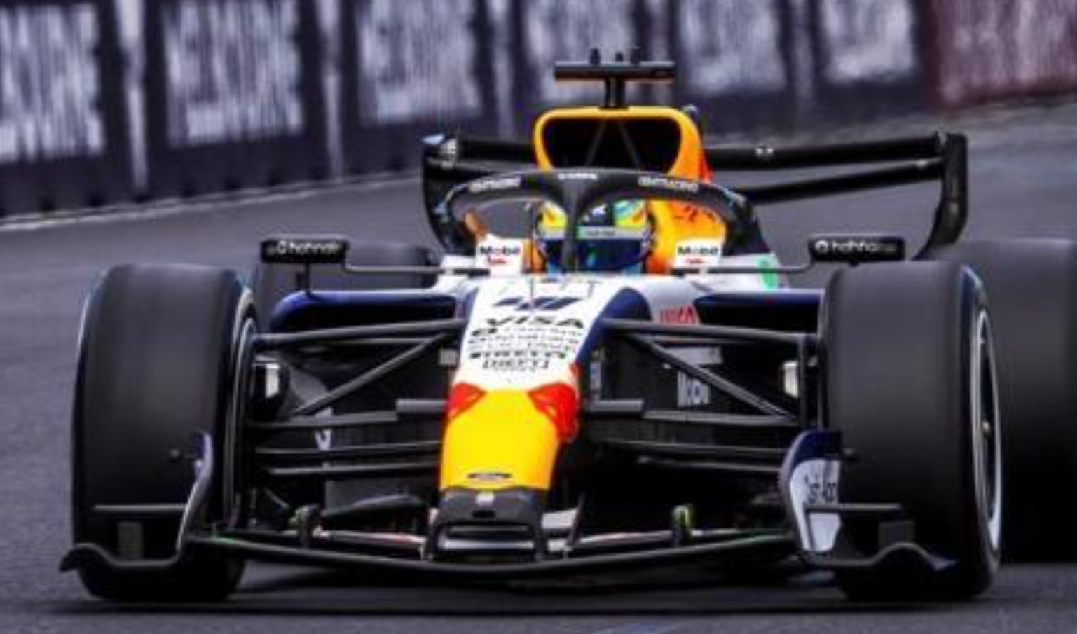 2026 Racing Bulls Visa Cash F1 8th Australian GP Arvid Lindblad w/pit board