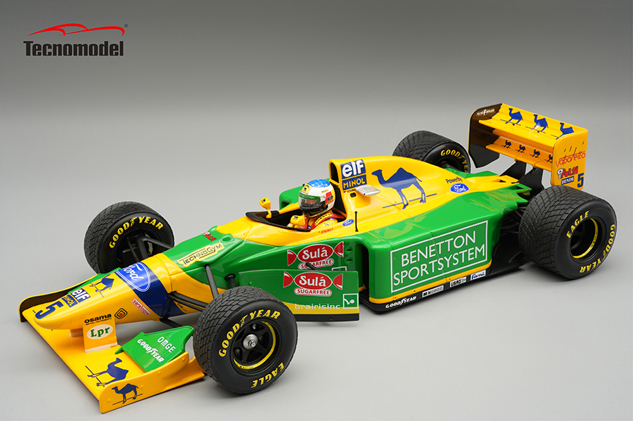 1993 Benetton B193B F1 Donington Park GP Michael Schumacher w/rain tires. w/driver figure