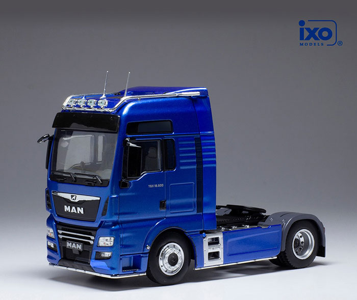 IXO 1:43 MAN TGX XXL D38 SZM blue 