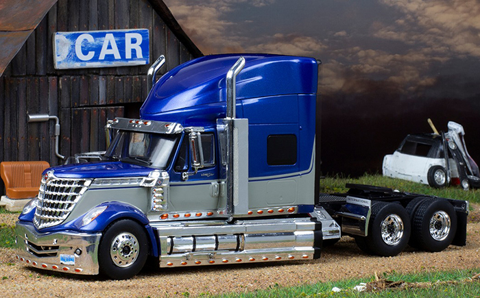 2010 International Lonestar, blue / grey