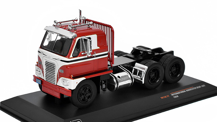 1959 International Harvester DCOF-405 Truck, red/white