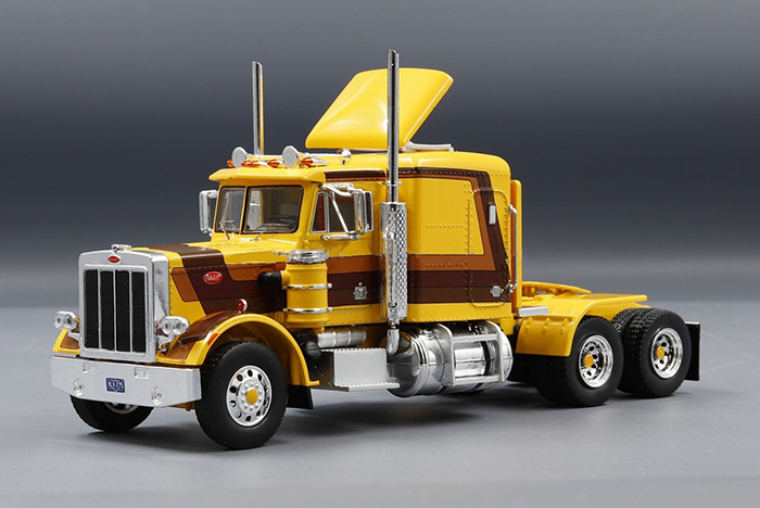 1973 Peterbilt 359 Truck, yellow/brown