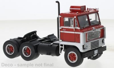 1960  White 7400, red