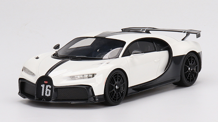 Bugatti Chiron Pur Sport, white