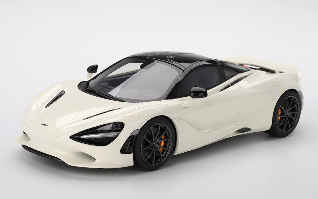 McLaren 750S Base White