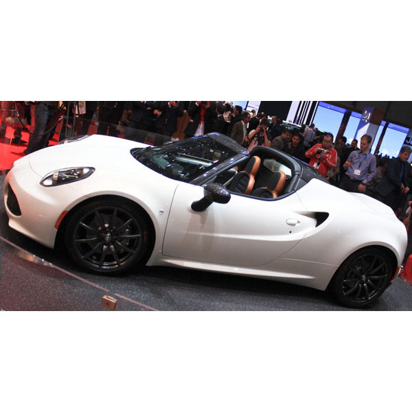 2014 Alfa Romeo 4C Spider Concept, white