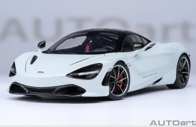 McLaren 720S White