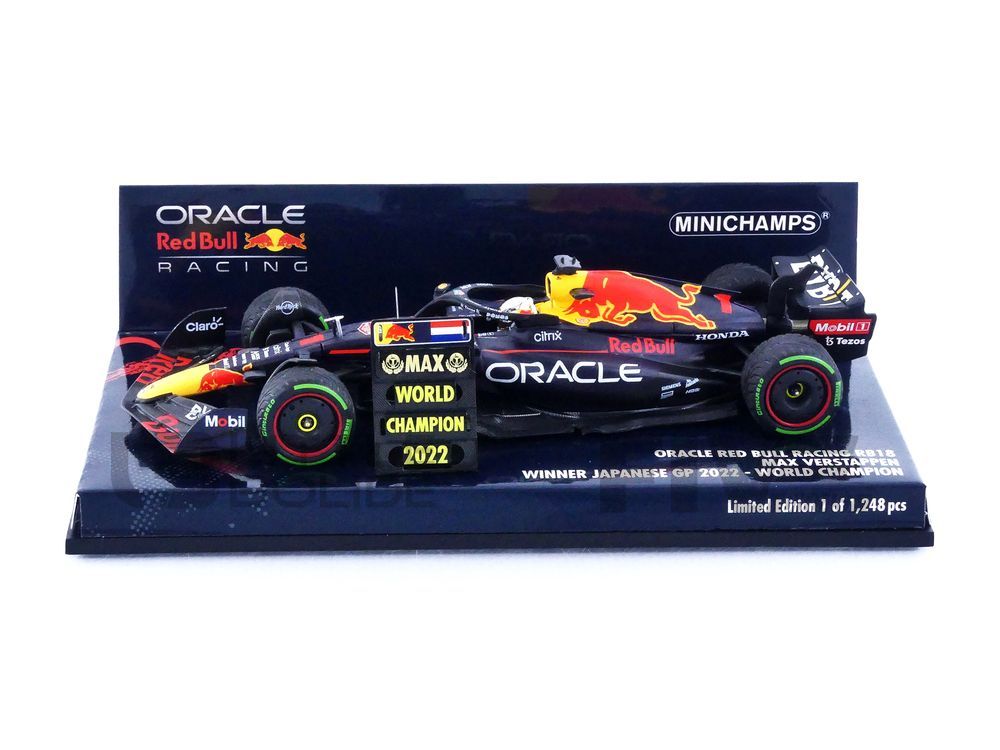 2022 Red Bull Oracle RB18, Japanese GP Winner, WC Max Verstappen w/ pitboard