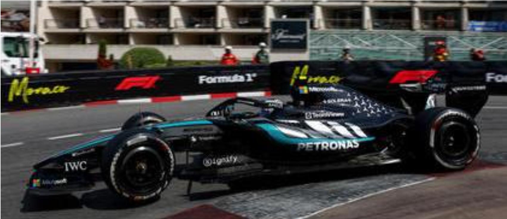 2026 Mercedes AMG Petronas F1 W Monaco GP w/figure/#/Pitboard Kimi Antonelli